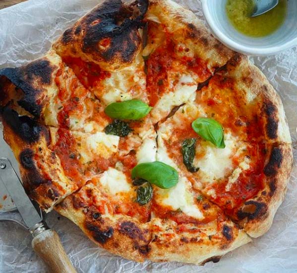 Världens bästa pizza! - Recept med matchande vintips